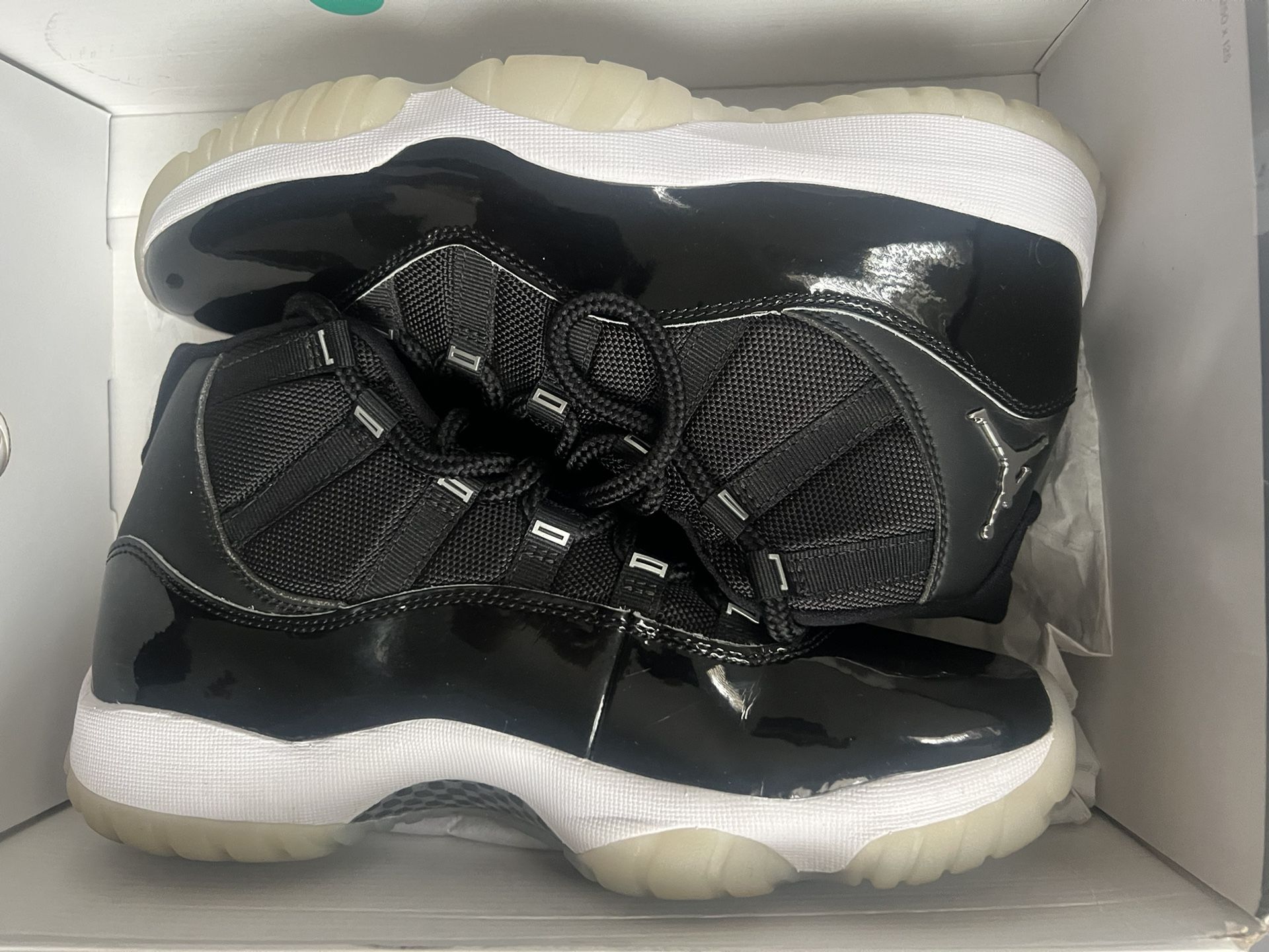 Jordan 11 Retro Size 9.5