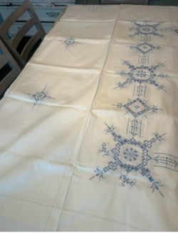Blue & White hand-embroidered  table cloth 72 x 90
