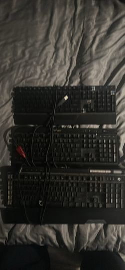 3 mechanical keyboards