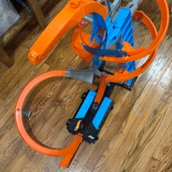 Hot Wheels Sky Crash Tower Set