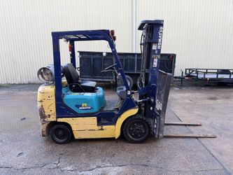 komatsu 5000lb Forklift