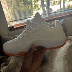 citrus low jordan 12s