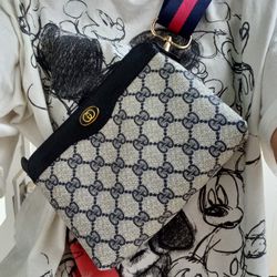Authentic Vintage Gucci Interlocking GG Monogram Supreme Clutch Fanny Bum Waist Belt Crossbody Bag 