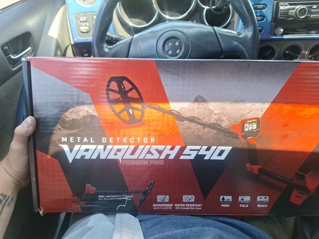 Minelab Vanquish 540 Metal Detector