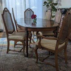 Antique Thomasville Mediterranean Dining Chair Set - Great Condition