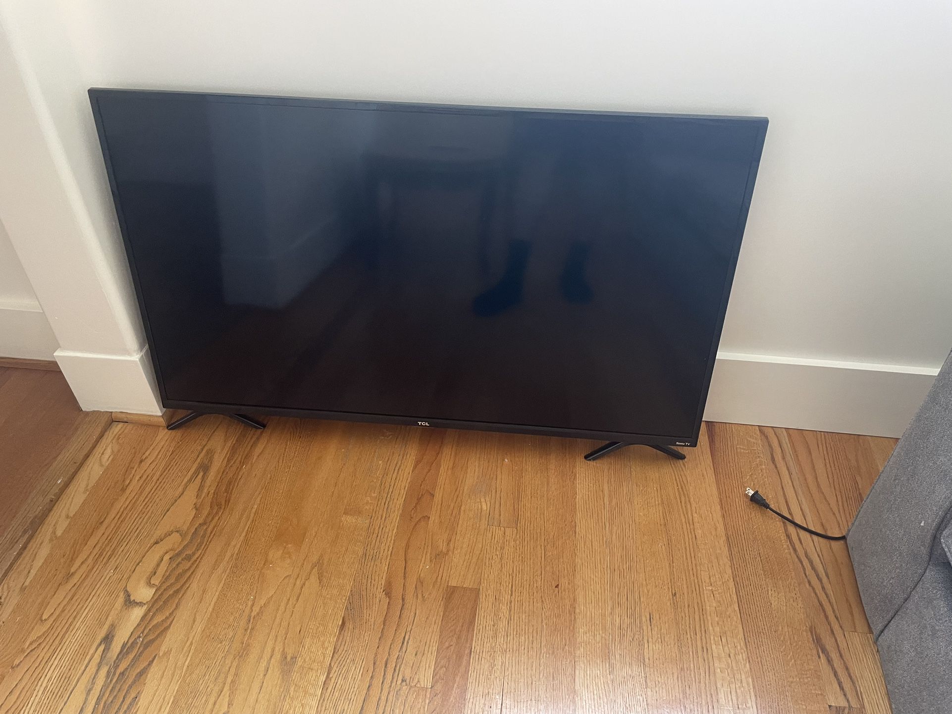 50 Inch Roku TCL TV In Great Condition! 200 OBO 