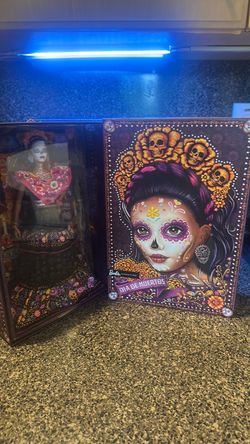 Barbie Signature Dia De Muertos Doll