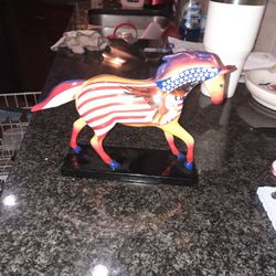 Description: 2003 Trail Of Painted Ponies #1471 Give Me Wings and 2003 The Trail of the Painted Pony, LLC Original packaging and box. by Las Cruces ar