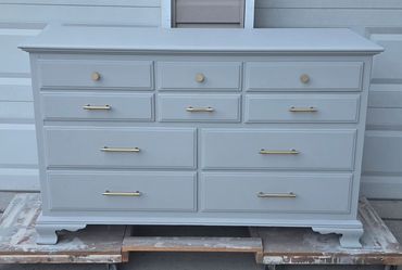 Gorgeous Ethan Allen Cherry Dresser with 10 Drawers