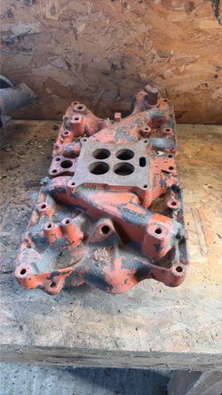1984 E4TE-9425-BB Ford 351W 4 Barrel Intake Manifold