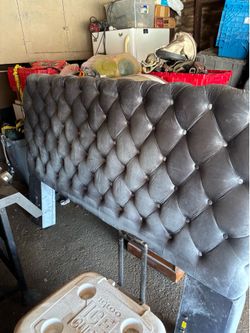 Queen size bedroom
