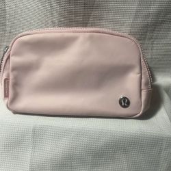 Lululemon Pink Cosmetic Makeup Pouch Travel Case Zip Bag Excellent Condition