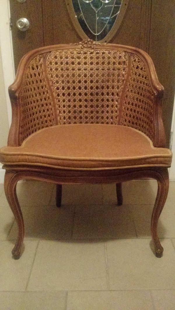 Double Cane Back Barrel Chair For In Mesquite Tx Offerup