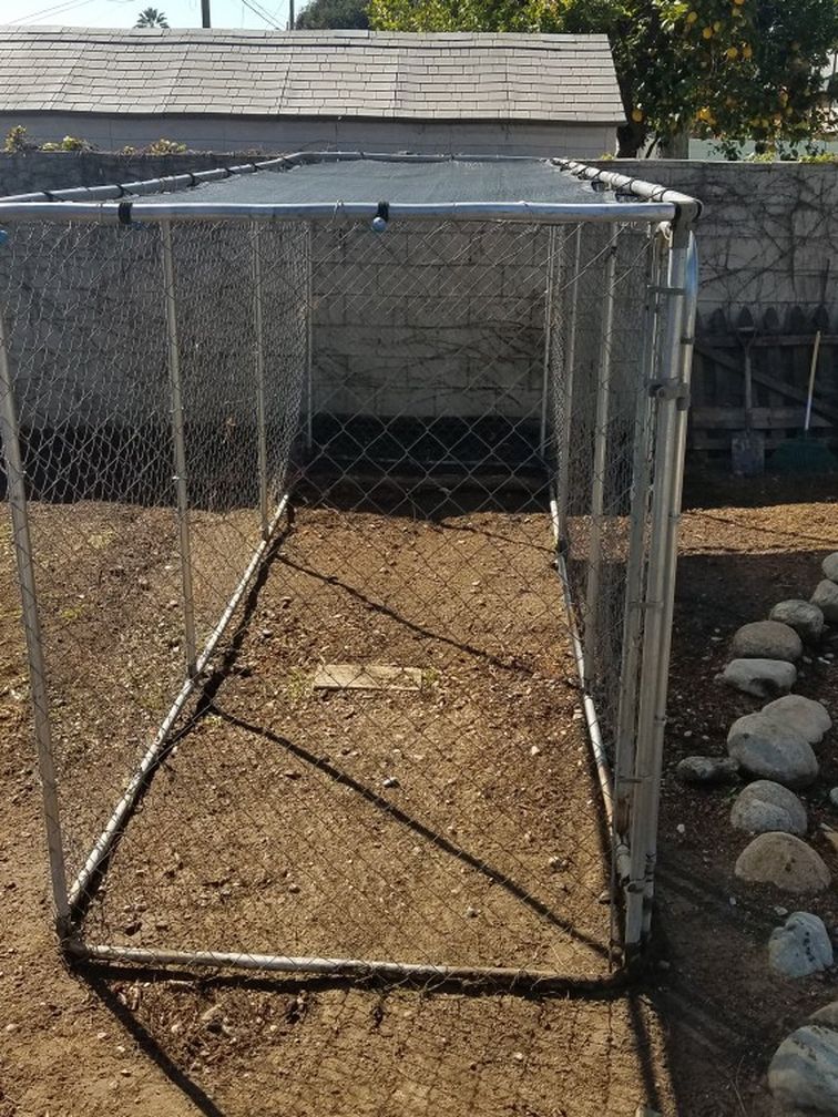 Petsafe Extra Large Dog Run/Kennel