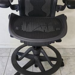 Herman Miller Aeron Stool Drafting Chair Size B Like New