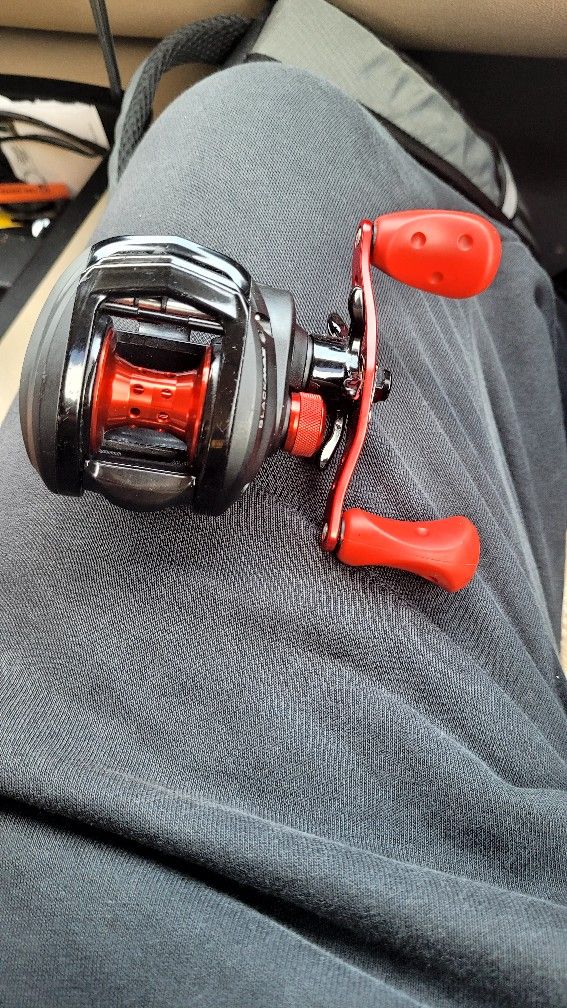 Abu Garcia Black Max Reel