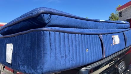 Twin xl pillow  top foster  mattress
