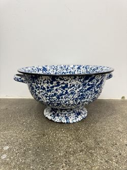 Vintage Blue Splatter Enamel Colander Bowl – 11.75” Wide – Farmhouse Kitchen