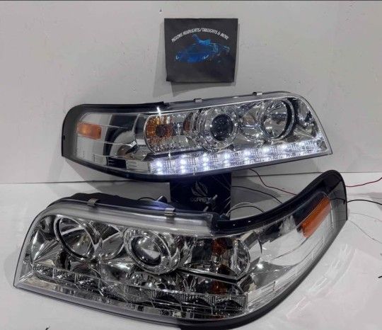 Ford Crown Victoria 1998 - 2011 Headlights 