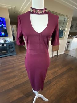 Burgundy Bodycon Dress with Floral Choker Neckline