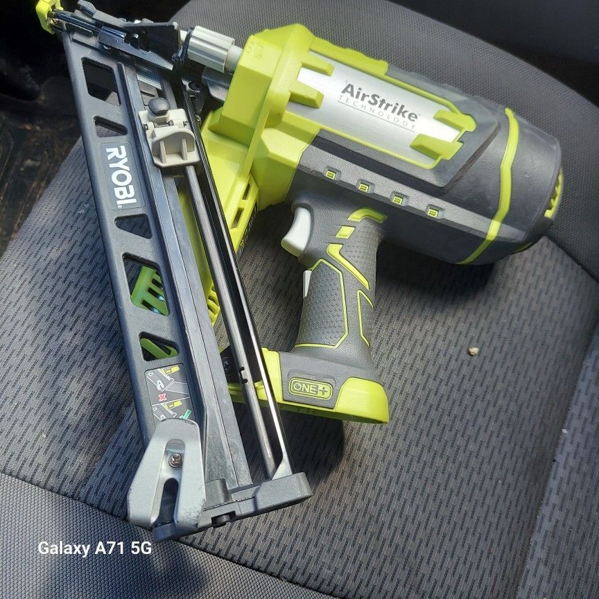 15 Gauge Finish Nailer RYOBI