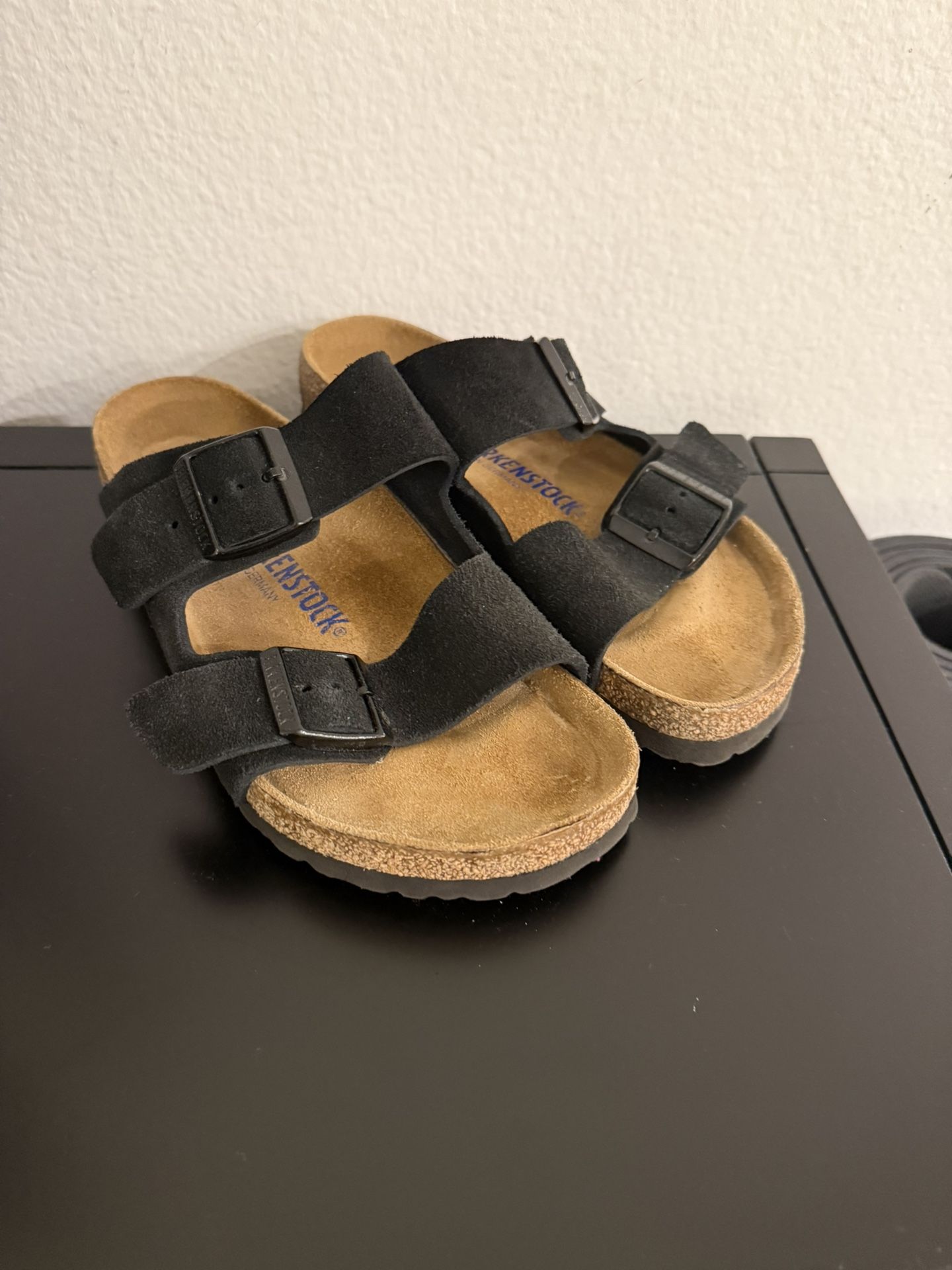 Birkenstock Suede Sandals Size 37, Black, Used