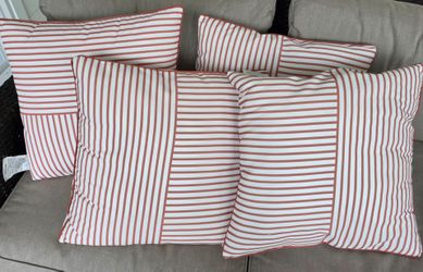 Set of 4 Patio pillows
