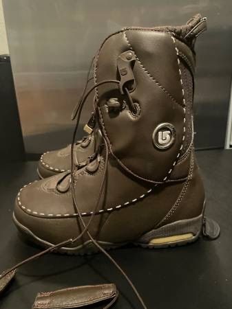 Burton Supreme Snowboard Boots 4.0 US (Black Or Brown)