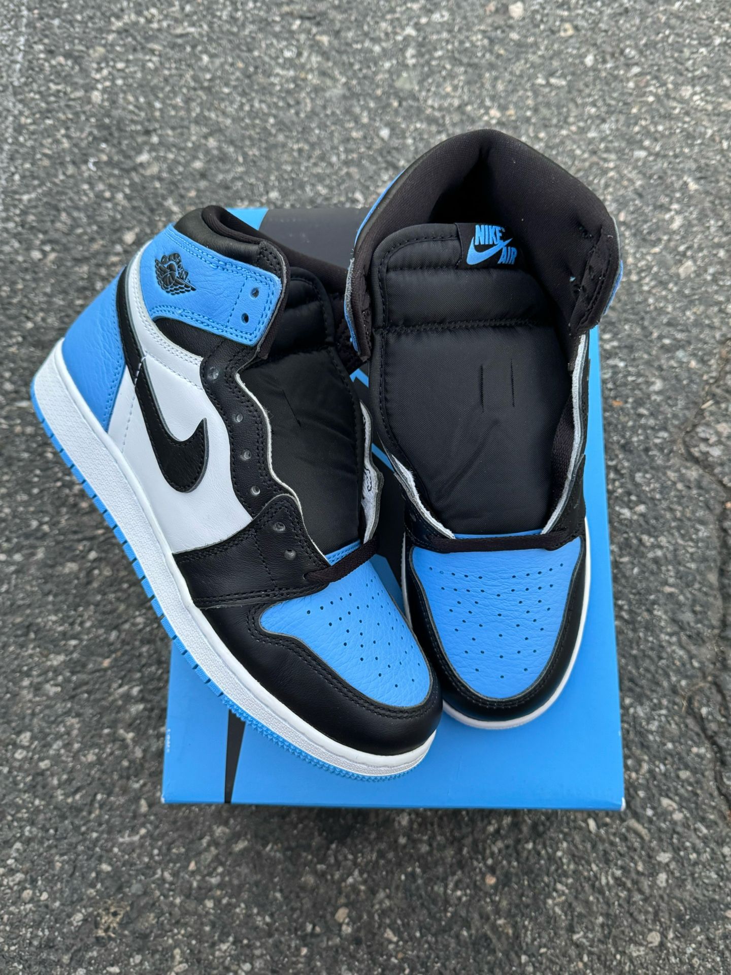 NIKE JORDAN 1 HIGH UNC TOE 