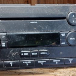 Ford Focus Stock CD Player