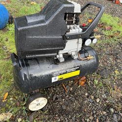 Central Pneumatic Air Compressor 8 Gallon