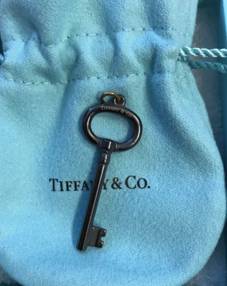 Brand New Tiffany & Co Key Pendant with box and pouch