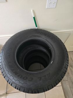 Set of 4 Ironman All-Terrain Tires 265/70R17