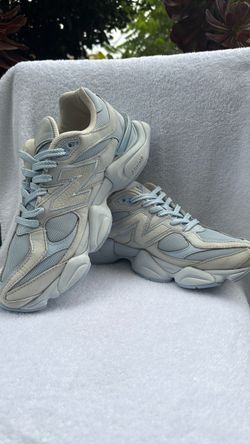 New Balance 9060 Sneakers size 9