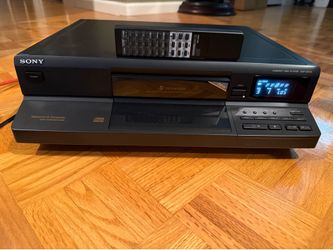 Sony CDP-CE105 5 CD Changer W/Remote (Excellent Condition)