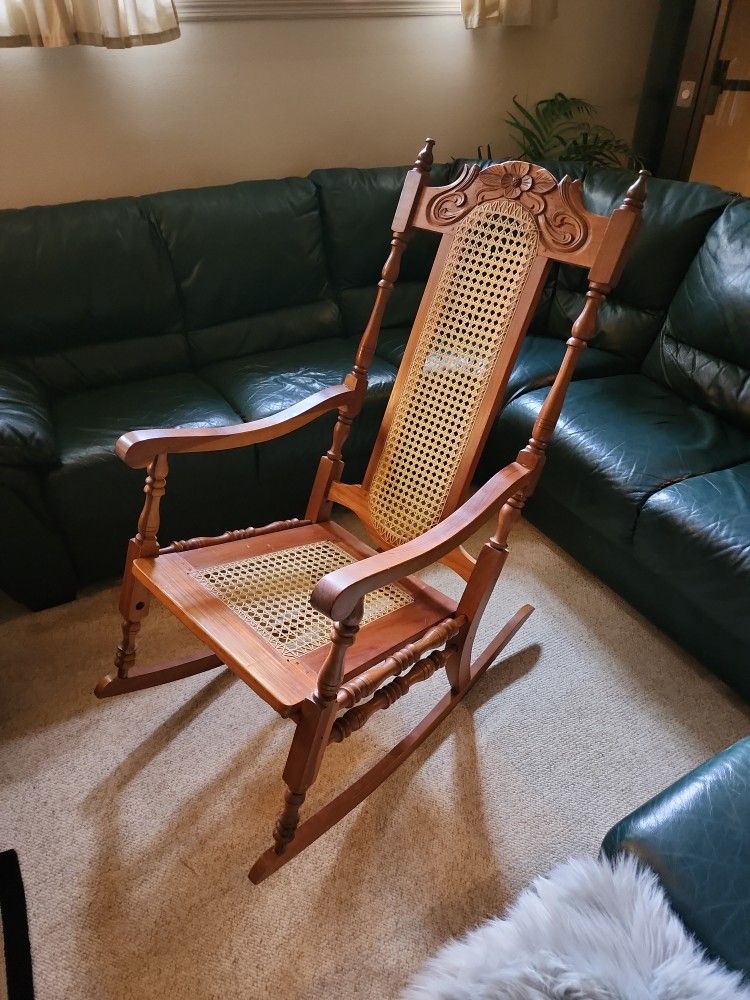  Rocking Chair
