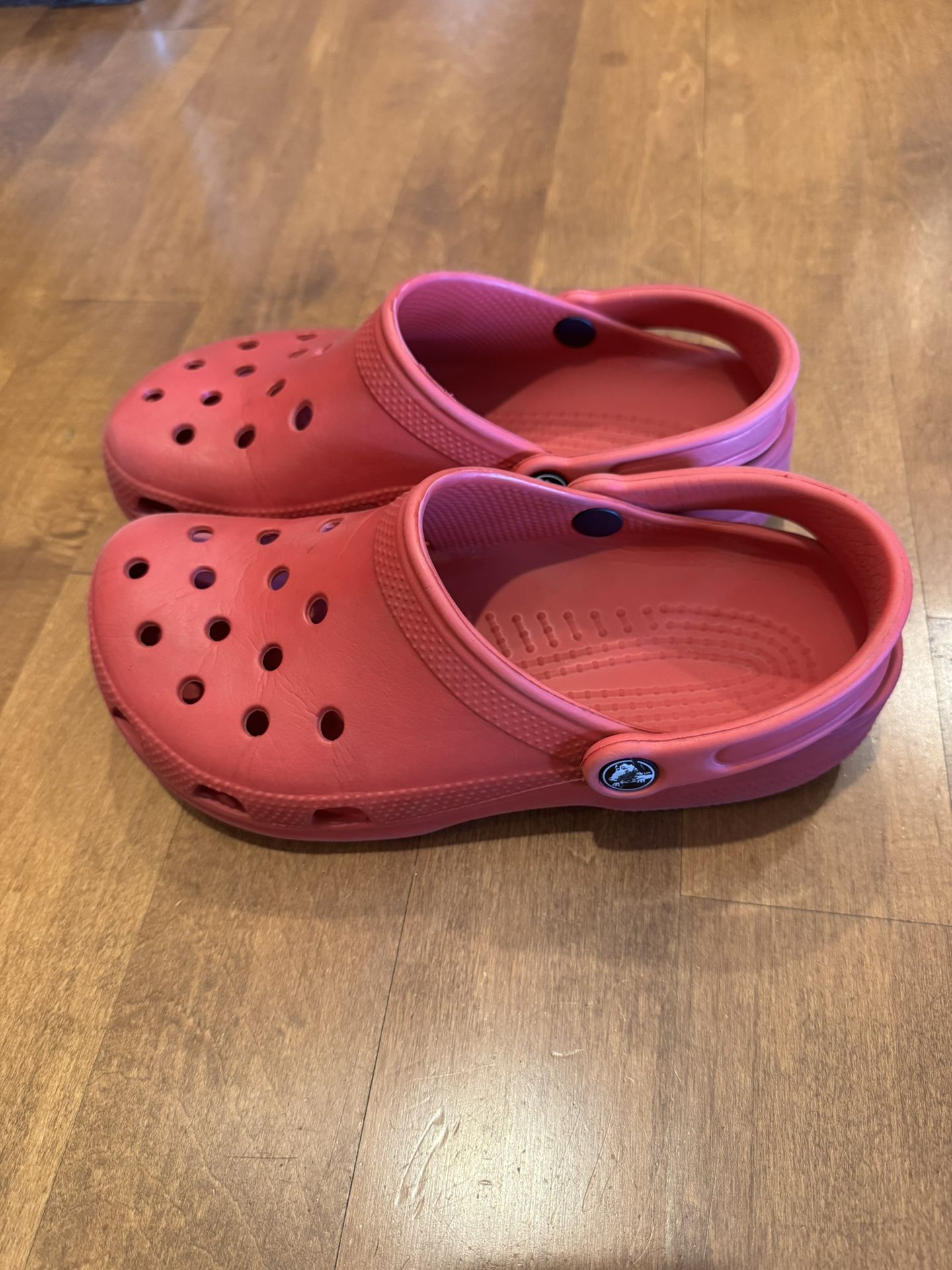 Unisex Crocs Slip On Shoes Shipping Available