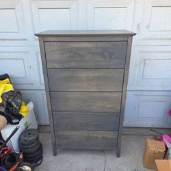 Nice Dresser! **Read Description **