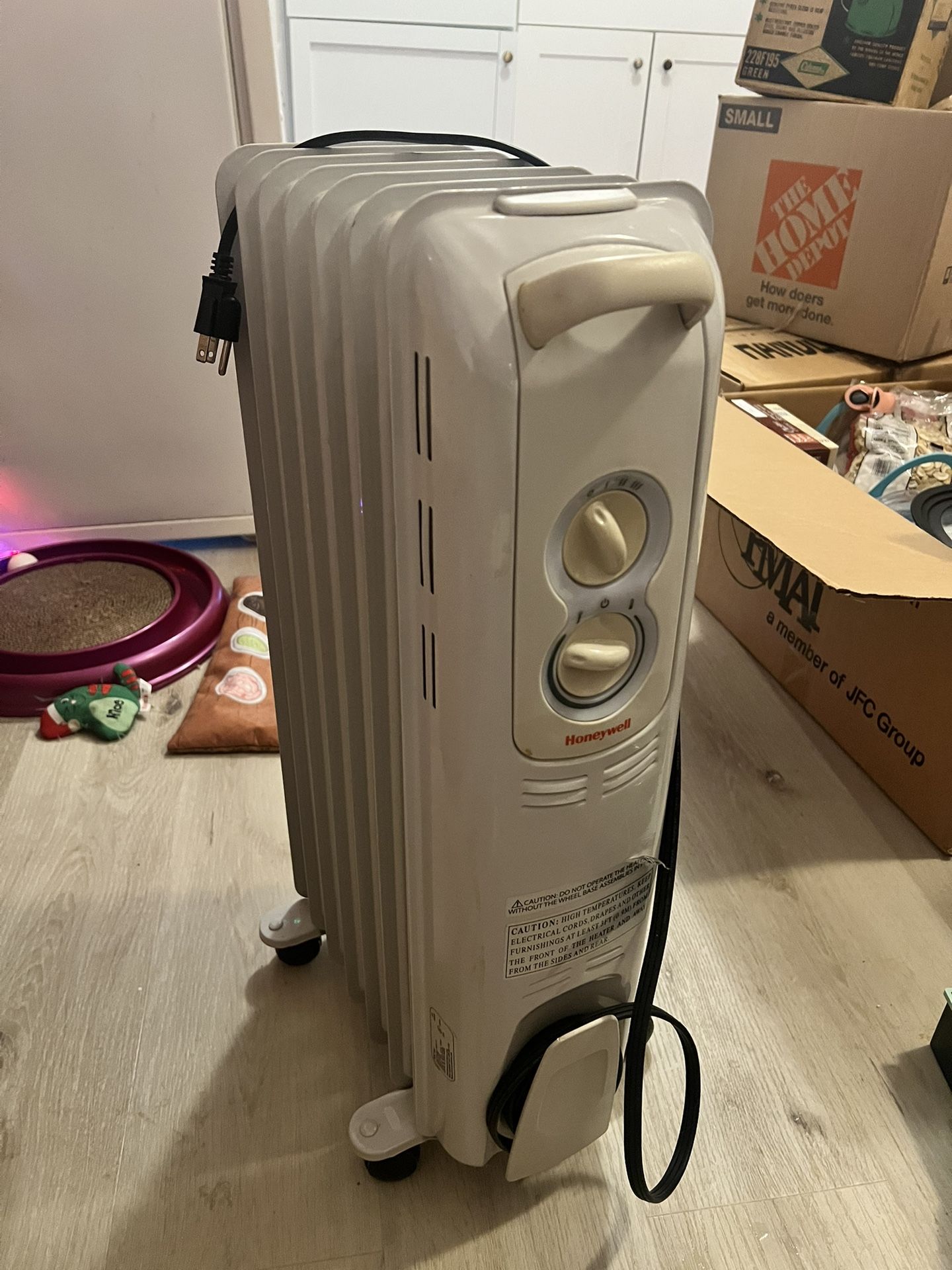 Honeywell hz-690 7 fin oil filled radiator heater