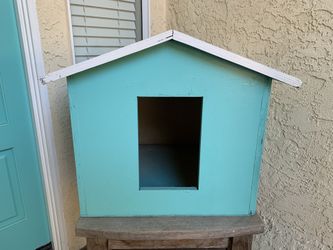 Tiffany Blue and White Premium Dog Cat House Excellent Build
