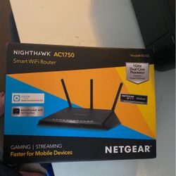 NetGear NightHawk AC1750 NEW