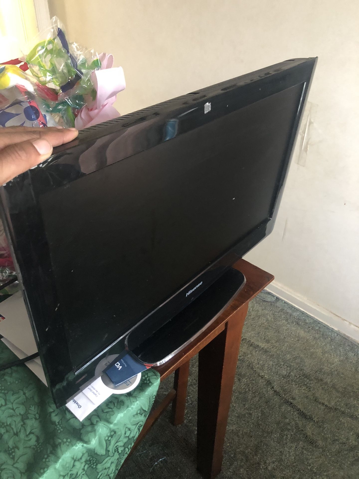 Hisense 24” TV