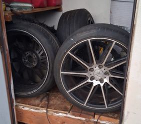 3 Verde Quantum 20" Rims and Tires