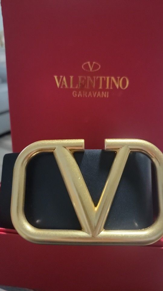 Valentino Belt Size Medium/large