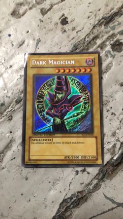 Yu-gi-oh Dark Magician Limited Edition Card FL1-EN002