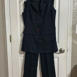 Pant Suit Sleeveless Jacket Size 12