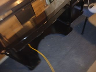 Computer desk