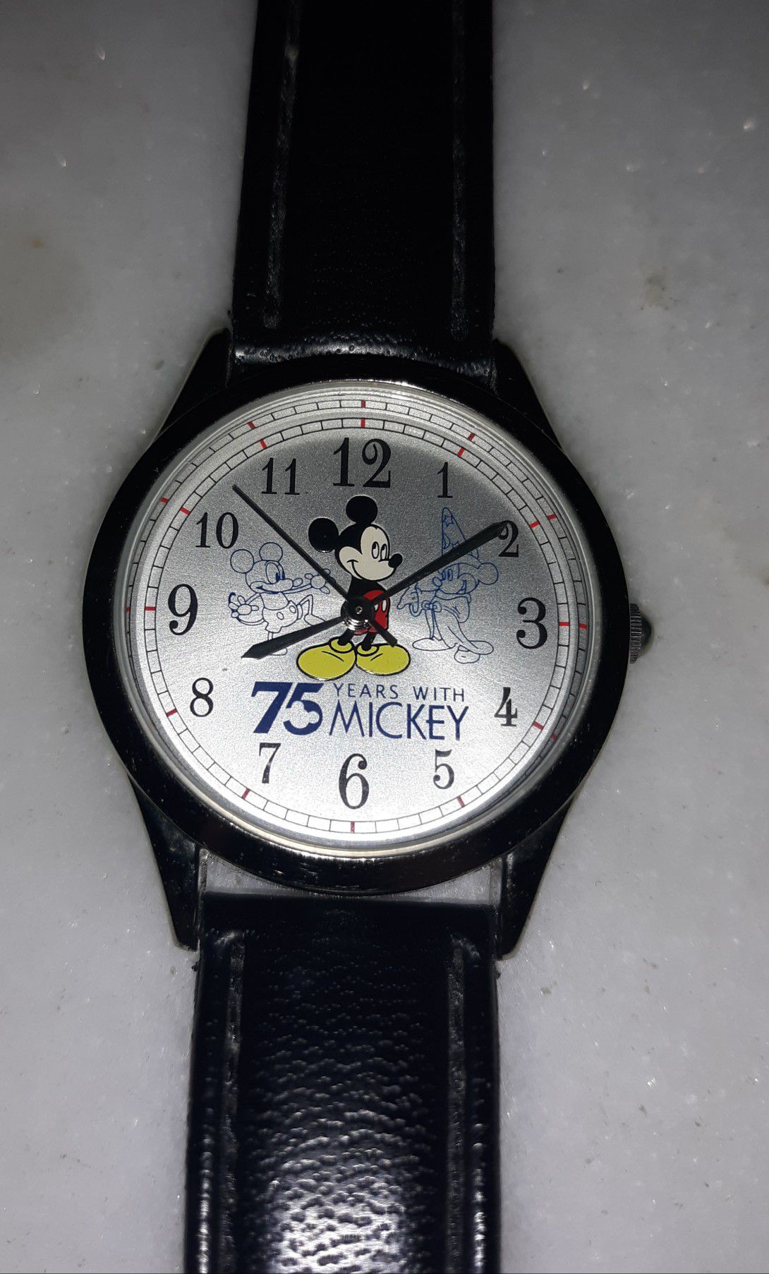 Mickey mouse watch 75th anniversary Disney Disneyland 75 years new limited edition