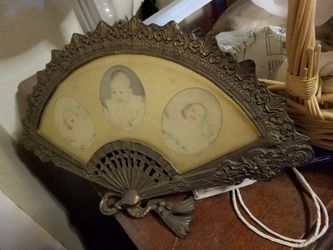 Antique Vintage Brass Victorian Dresser-top Hand Fan Photo Frame 3 Photos 17-3/8" x10-1/4"