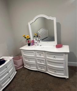 Kids bedroom set